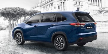 Из Тойоты сделали минивэн Suzuki Invicto