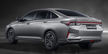 На российский рынок выходит новый седан от DongFeng