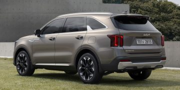 Обновленный кроссовер Kia Sorento: первые изображения