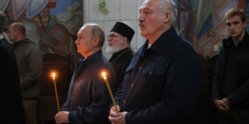 Путин и Лукашенко побывали на могиле архимандрита Мефодия