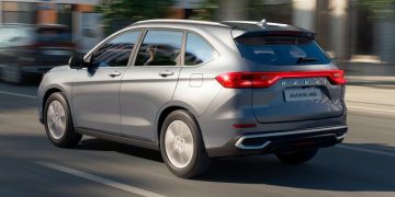 Среднеразмерный кроссовер Haval M6: цены в России