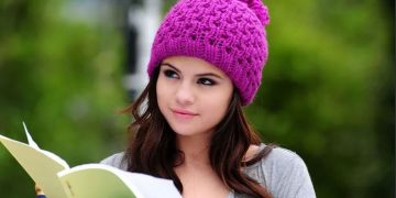 Трикотажная шапка: как подобрать на осень и зиму