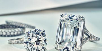 Как выбирать украшения с бриллиантами?