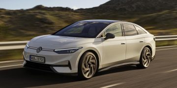 Дайджест дня: обновленный Audi Q8, рестомод Porsche 914 и другие события индустрии