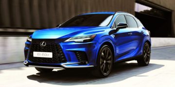 Дайджест дня: удлиненный BMW X5, гибридный Exeed для России и другие события индустрии