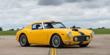 Дайджест дня: золотой Chiron, пикап Dongfeng в России и другие события индустрии