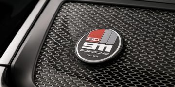 Юбилейное купе Porsche 911 S/T: атмосферник с «механикой»