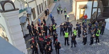 Киево-Печерская лавра обратилась за правовой защитой, заявил адвокат