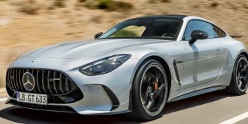 Mercede-AMG GT во втором поколении стал «более повседневным»