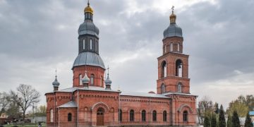 Прихожане храма УПЦ призвали Зеленского защитить их от произвола чиновников