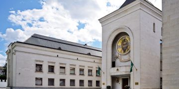 РПЦ назвала освящение памятника Сталину возмутительным