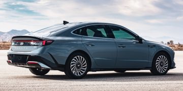 Седан Hyundai Sonata впервые обрел полный привод