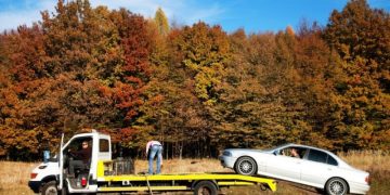 Эвакуатор как экстренная служба для тех, кто заглох на дороге