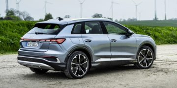 Audi Q4 e-tron подвергся техническому обновлению и подорожал