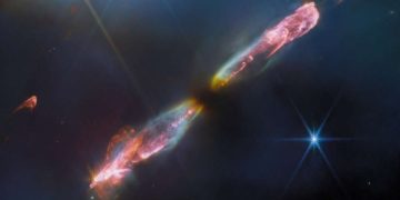 «Джеймс Уэбб» запечатлел объект Хербига — Аро 211