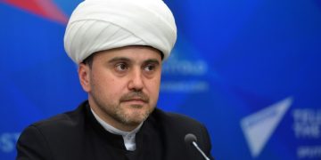 Ковры Соборной мечети Москвы отправят в молельные дома новых регионов