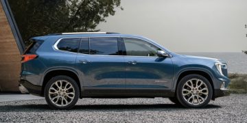 Кроссовер GMC Acadia перешел в третье поколение