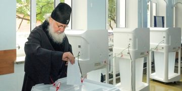 Патриарх Кирилл проголосовал на выборах мэра Москвы