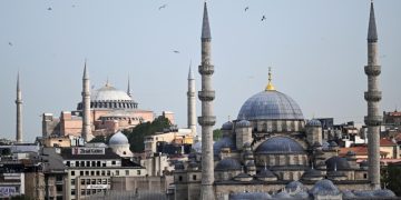 В Айя-Софии начались работы по усилению сейсмоустойчивости