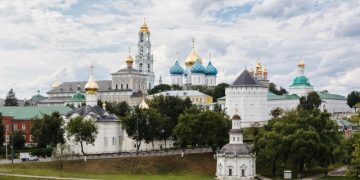 В Троице-Сергиевой лавре рассказали, что поставляют в мусульманскую страну