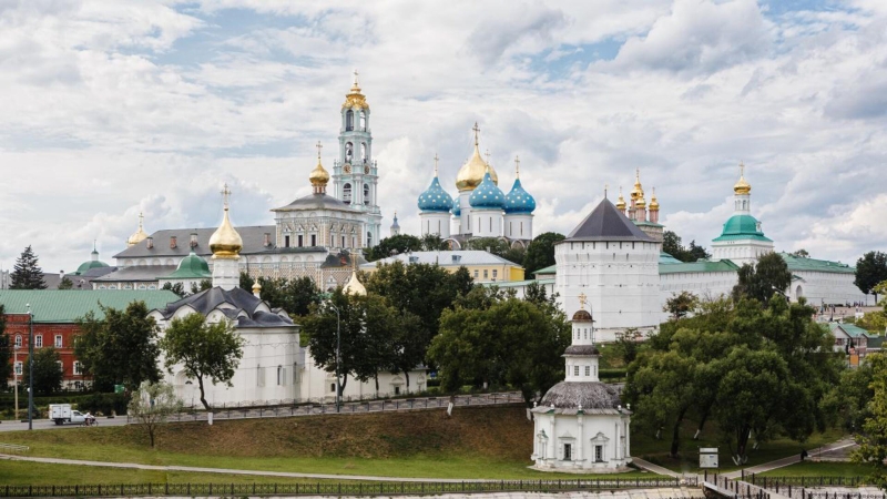 В Троице-Сергиевой лавре рассказали, что поставляют в мусульманскую страну