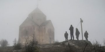 Армянская церковь призвала власти страны положить конец авантюрам