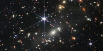 Астрономы зафиксировали самый отдаленный радиовсплеск на сегодняшний день