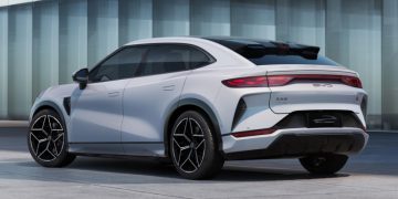 Электрический BYD Song L рассекречен снаружи и внутри