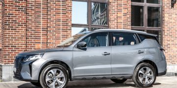 Livan начинает продажи X6 Pro за 2 629 900 рублей. Как ни странно, это не Geely Emgrand X7 образца 2011-го…