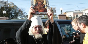 Назначение митрополитом Крыма Тихона полезно для епархии, заявил политолог