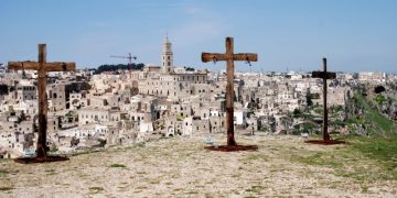 «Они поступили нестандартно». Куда пропала главная святыня христианства