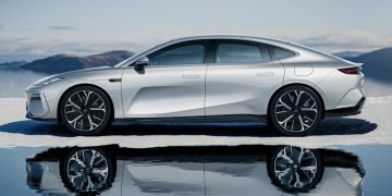 Представлен серийный седан Geely Galaxy E8