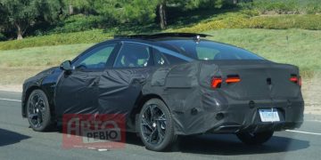 Седан Kia K5 готовится к рестайлингу