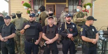 Сторонники ПЦУ захватили храм канонической УПЦ в Черновицкой области