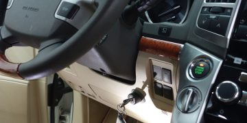 Как выбрать механический автоблокиратор для руля, капота или КПП