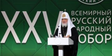 Патриарх Кирилл выступил против установления обязательной идеологии