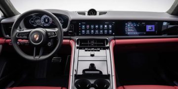 Porsche Panamera третьего поколения: показан интерьер
