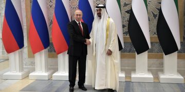 Президент ОАЭ назвал Путина своим другом