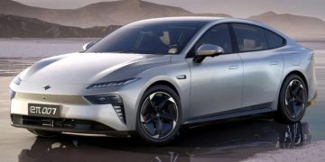 Седан eπ 007 открыл новый суббренд корпорации Dongfeng