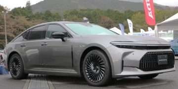 Седан Toyota Crown нового поколения: теперь и с водородным «сердцем»