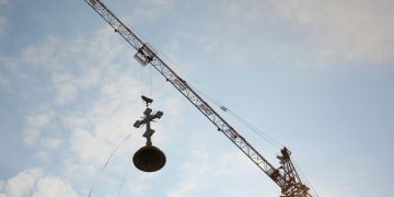 Строительство храмов будет продолжаться для всех конфессий, заявил Путин