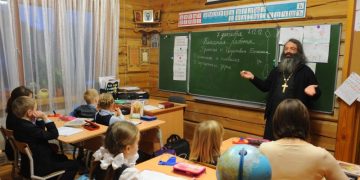 Священник призвал школы не бояться приглашать духовенство для бесед