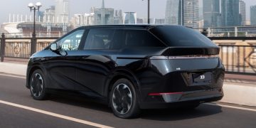 Xpeng X9 стал первым минивэном марки