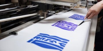 Печать логотипов на пакетах: важность данной услуги для брендирования