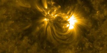 Более сильные и частые солнечные бури приведут к полярным сияниям и возможным техническим сбоям