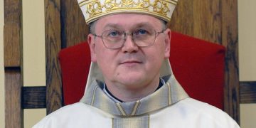 Епископ Дубинин: у Санта-Клауса мало общего со святым Николаем