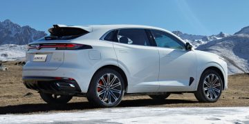 Гибридный Changan Uni-K в России: теперь официально