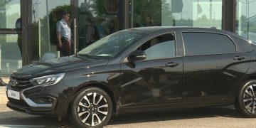 Lada Aura будут выпускать не только для чиновников