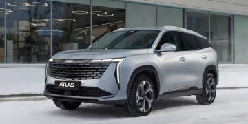 Новый Geely Atlas скоро начнут продавать в России