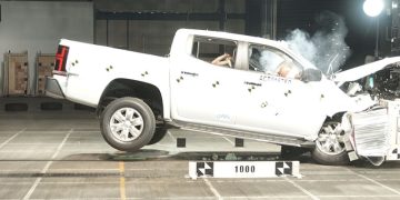 Новый Mitsubishi L200 показал себя молодцом в краш-тесте